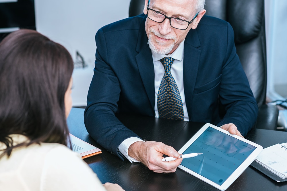 young-woman-meeting-with-a-will-attorney-in-San-Diego